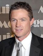 Eric Close2