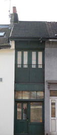 Hc111110-house