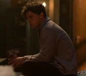 Oren With Riley's Book.png (1.42 MB)