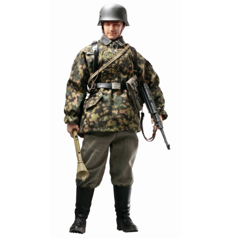 Deutsche Soldaten: Uniforms, Equipment and Personal Items of