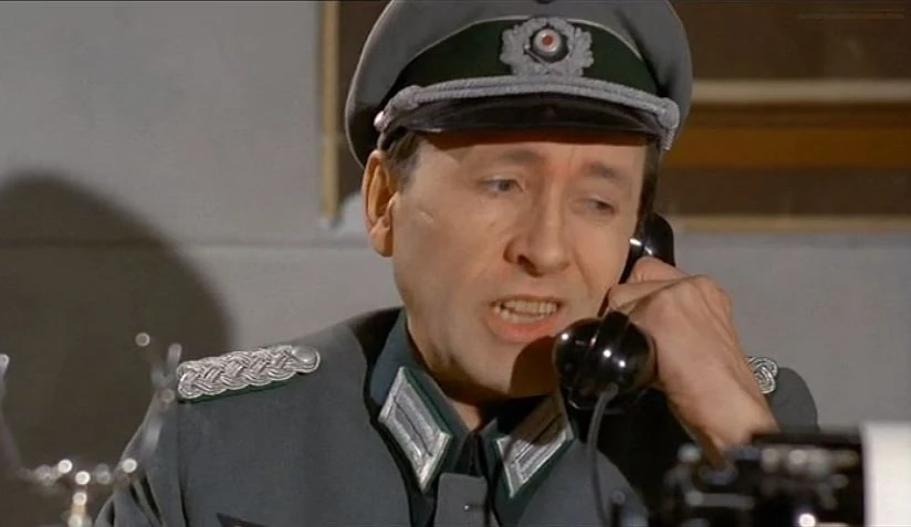 Призывница гретта / eine armee gretchen (1973). Eine armee. Eine armee. Eine armee. Американ солдер.