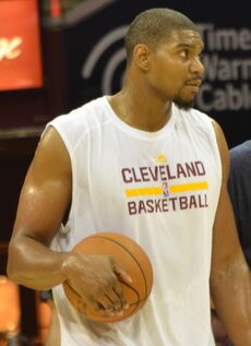 Andrew Bynum