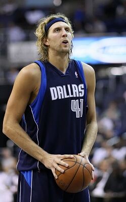 dirk fadeaway shirt