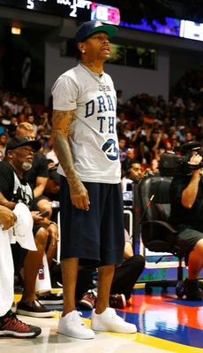 Allen Iverson 76ers (2017)