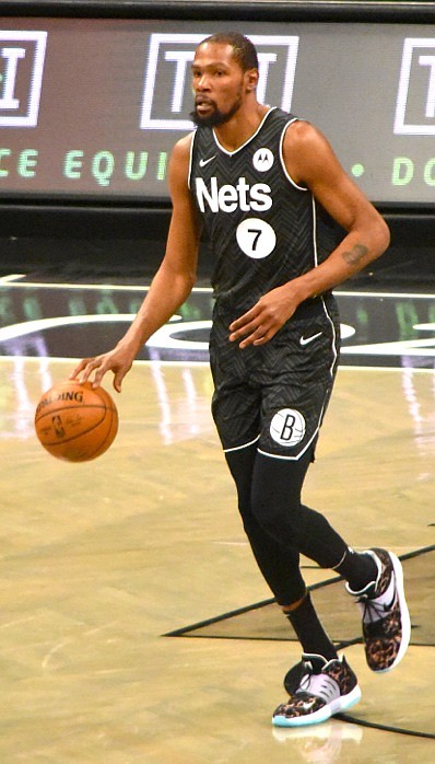 Kevin Durant height: Now listed at 6' 9 1/2 by Nets - Sports