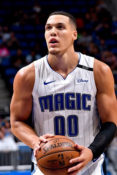 Aaron Gordon - Wikipedia