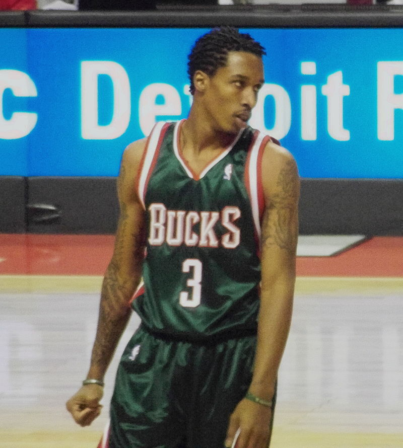 Bobby Portis Jr. - Milwaukee Bucks - Game-Worn Earned Edition Jersey - 2021  NBA Playoffs