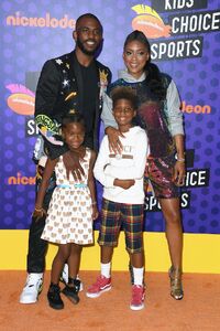 Chris-paul-wife-jada-crawley-gettyimages-1001937445