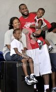 103304244-lebron-james-with-his-family-savannah-gettyimages