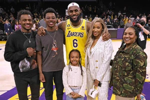Lebron-james-nba-highest-scorer-020823-e852ceef91bf42eea55ad70a6c02f5b2