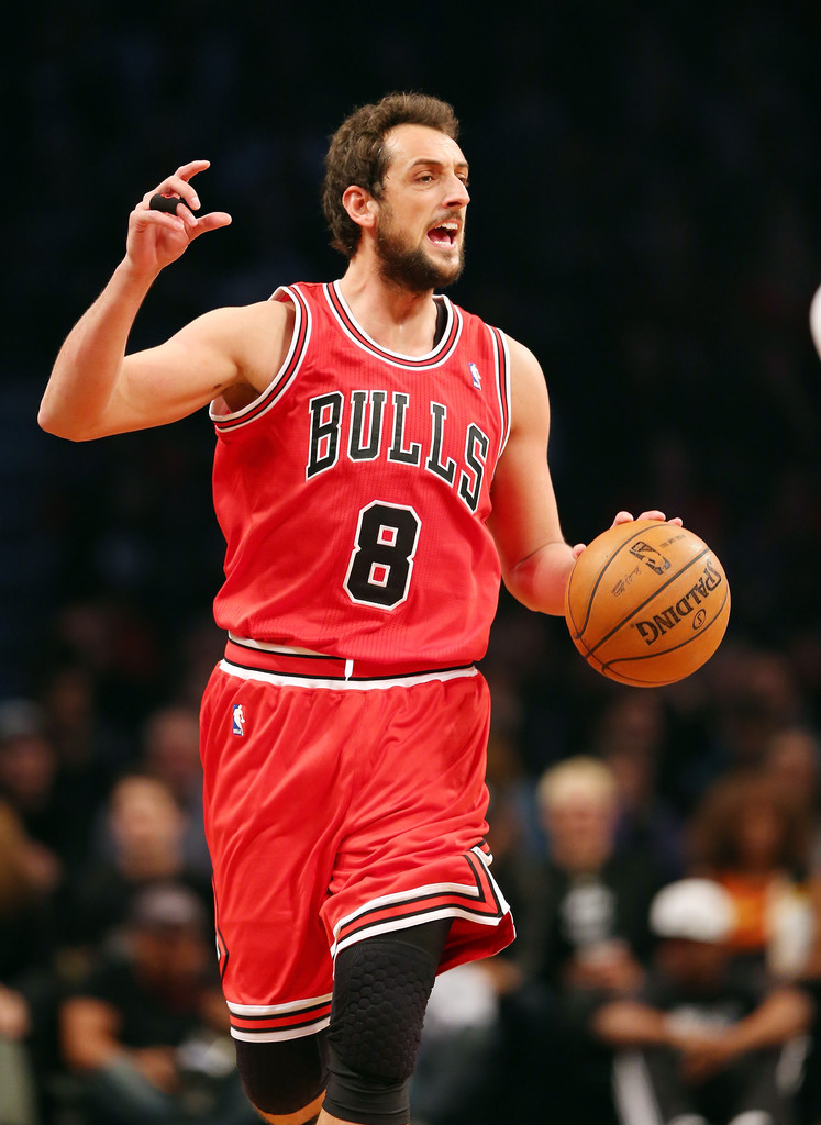 Marco Belinelli signs three-year deal in Italy after NBA career