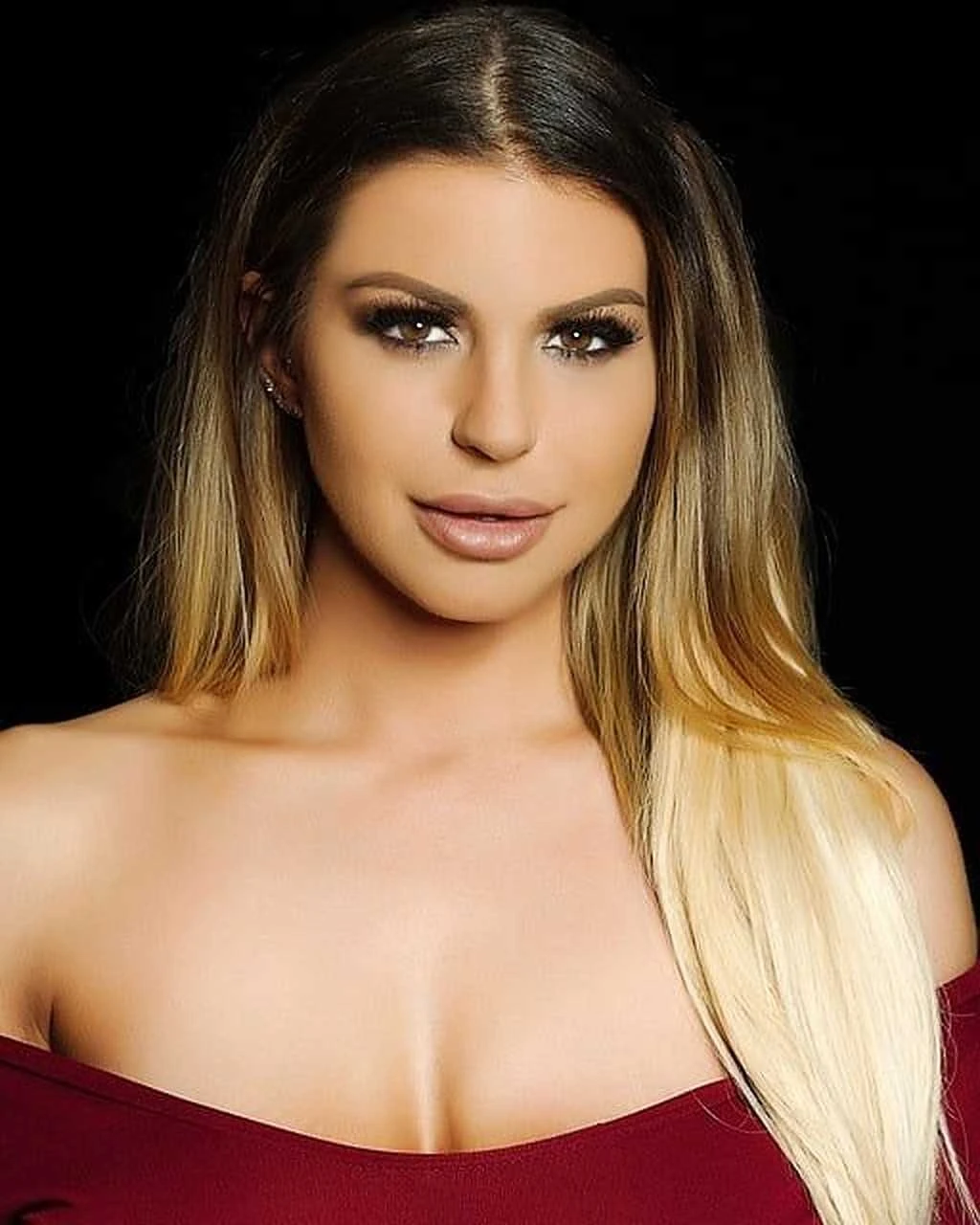 Бруклин часе. Бруклин чейз 2021. Бруклин чейз avn. Бруклин чейз 2023. Бруклин чейз (brooklyn chase)красотка.