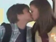 Ned and Moze Kissing on the bus