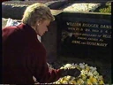 358-16.png (135 KB) Helen at Bill Daniels' grave in Episode 358 - 8 October 1986