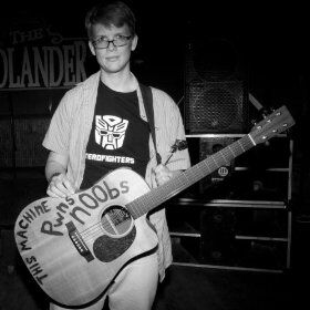 this machine kills fascists john green