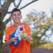 DartFire-fire.jpg (129 KB) A model firing water from the DartFire.