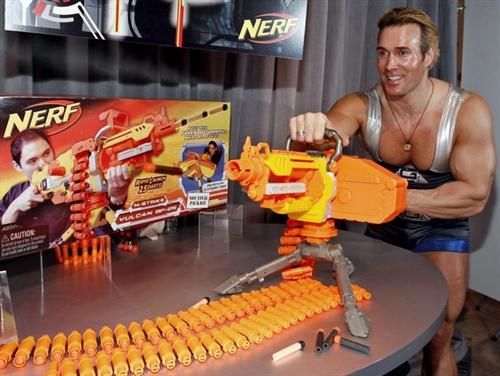 Nerf N Strike Vulcan EBF-25 Full Automatic Belt Fed Dart Gun 2009 WITH  TRIPOD