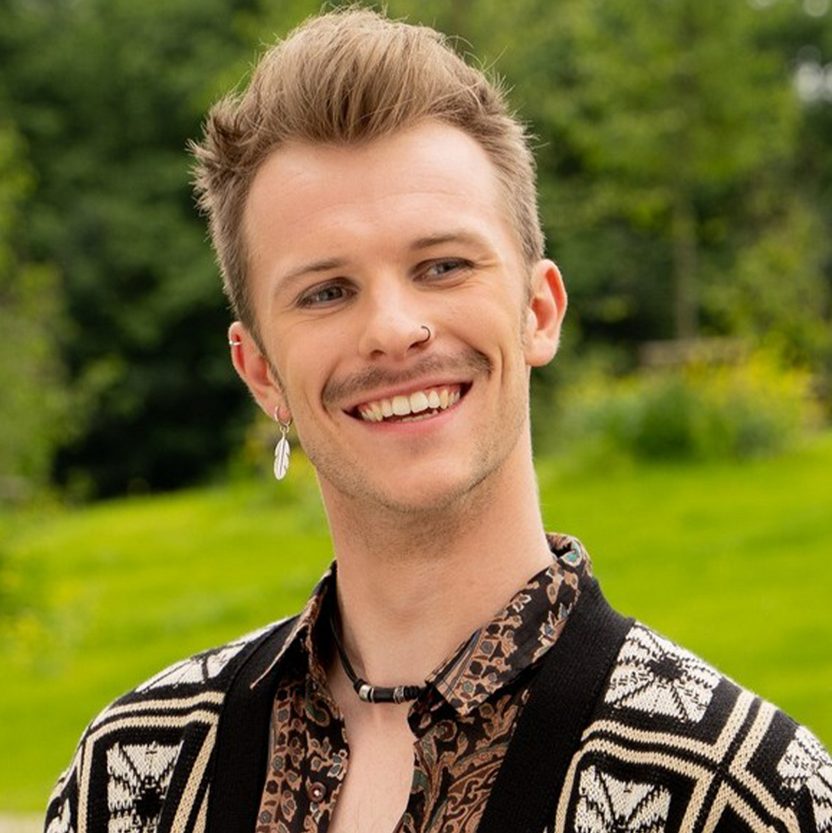 Adam Amary | Thuis wiki | Fandom