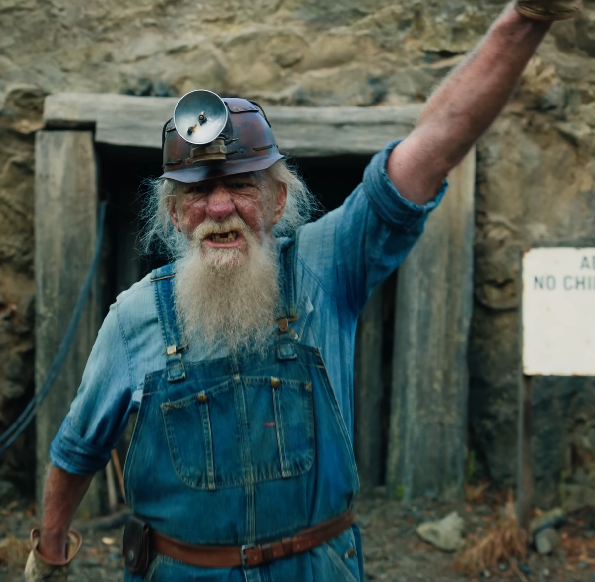 Unnamed Old Miner (A Minecraft Movie) Neutral Characters Wiki Fandom