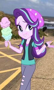 Egirls-beach starlightglimmer1
