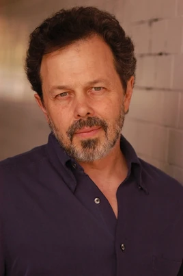 Curtis Armstrong