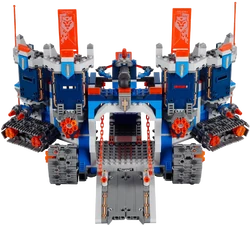 ★lady★ The Fortrex 70317 | NEXO KNIGHTS™ | Buy online at the Official