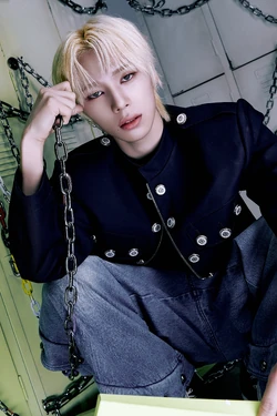 アイドル NEXZ SO GEON ⠀ One Day : A Summer Day of SO GEON's Vacation ⠀ #NEXZ #SOGEON