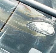 Vinilo original de Cross con lineas blancas (Need for Speed: Most Wanted)