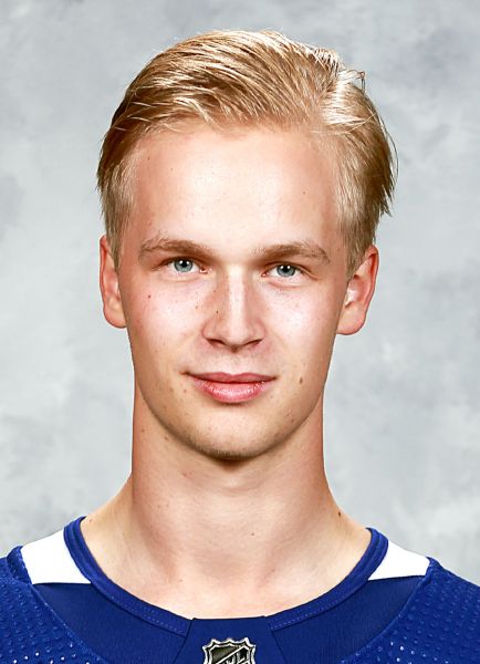 NHL - 66 points and the Calder Trophy for Elias Pettersson as a