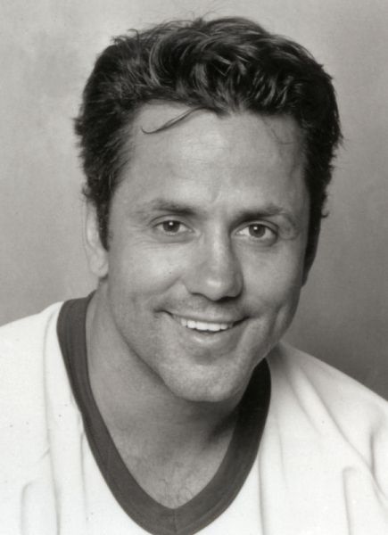 Vintage LOGO 7 NHL Chicago Blackhawks DOUG GILMOUR 93 Hockey