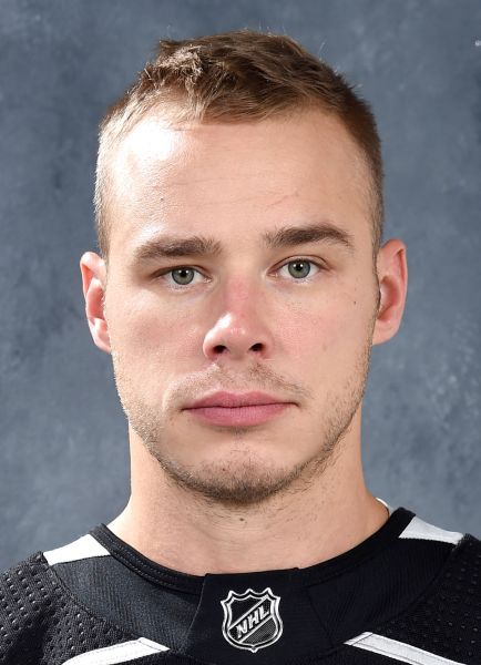 https://static.wikia.nocookie.net/nhl-hockey/images/a/ae/Dustin_Brown.jpg/revision/latest?cb=20200717140401