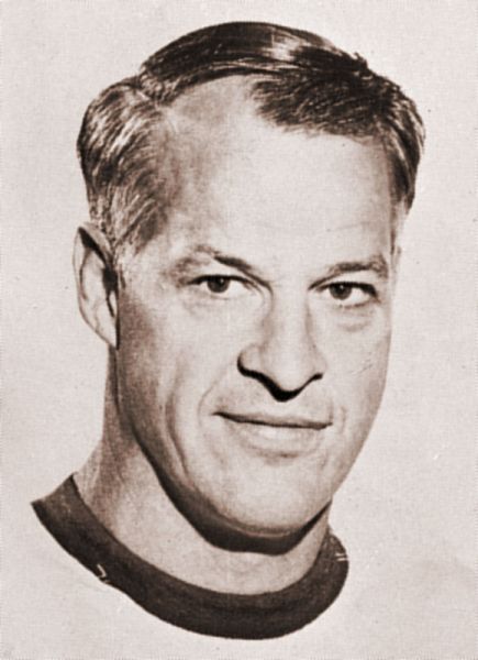 Gordie Howe Hartford Whalers '47 Retired Player Name & Number