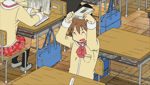 Yuuko attempts to block Mai's hit