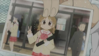Nichijou-23-Izumi-Sakurai-in-high-school