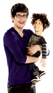 Victorious-Robbie-Shapiro-hugging-Rex