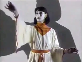 Pinwheel-Coco-the-Mime-shadow