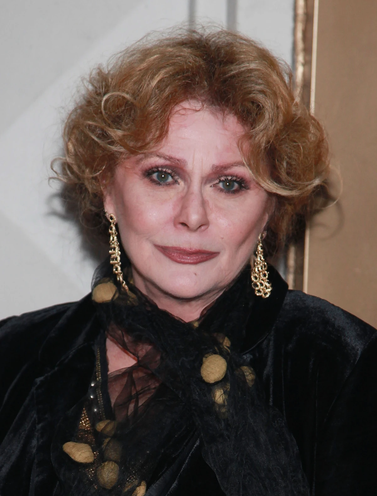 Elizabeth Ashley | Nickelodeon | Fandom