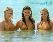 Wallpaper-h2o-just-add-water-cleo-bella-and-rikki-14519272-1280-1024