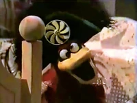 Pinwheel-Admiral-Bird-bedroom.jpg (154 KB) The Admiral Bird's crossing eyes