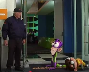Fanboy and Chum Chum meeting Don Newhouse