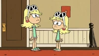 Leni and Leni(Luan).png (2.93 MB) Leni with Luan disguised as Leni.