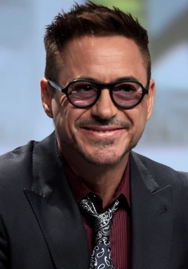 Robert Downey, Jr. SDCC 2014 (cropped)