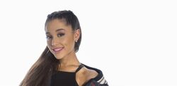 ArianaGrandeSmiling2