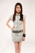 Miranda Cosgrove MTV photoshoot (2010) -4