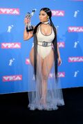 2018 VMAs carpet 5