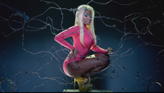 Music-video-nicki-minaj-ft-2-chainz-beez-in-the-trap-directed-by-benny-boom-0