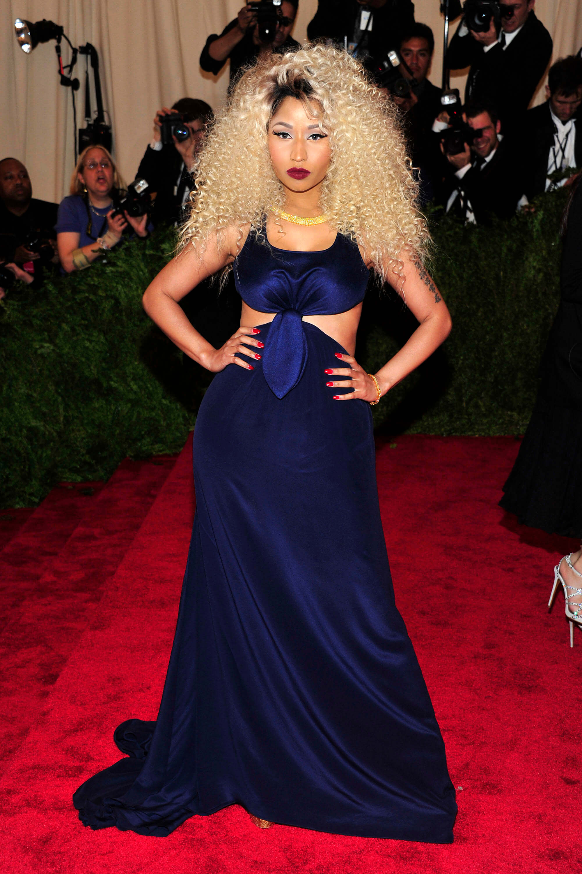 nicki minaj tommy hilfiger