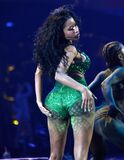 2014 VMAs Anaconda performance 5