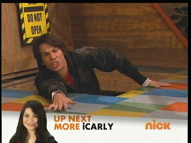https://static.wikia.nocookie.net/nickstory/images/e/e3/2011-01-29_1800pm_iCarly.png/revision/latest?cb=20211210022737