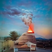 Volcano-joel-meyerowitz.jpeg (21 KB) Joel Meyerowitz